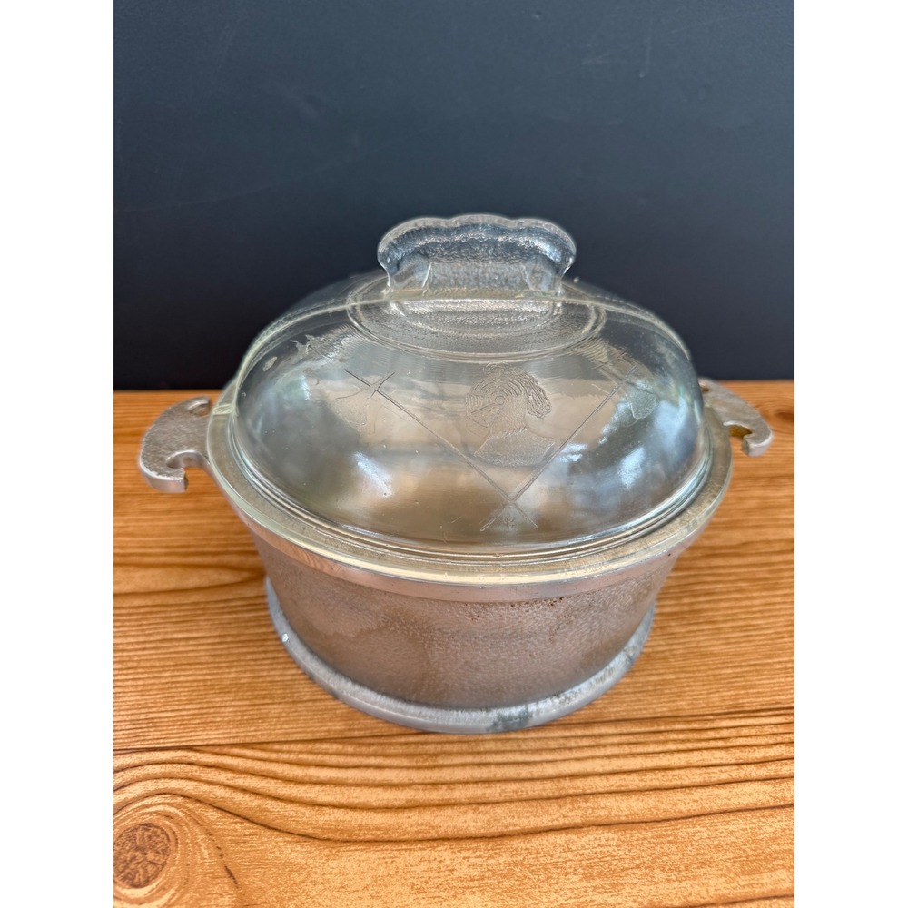 Vintage Guardian Service Cast Aluminum 8 Inch Dutch Oven with Knight Glass Lid